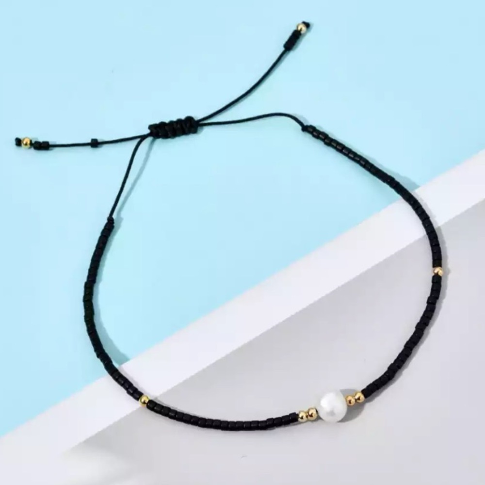 Handmade Minimalist Black Seed Bead Pearl Bracelet